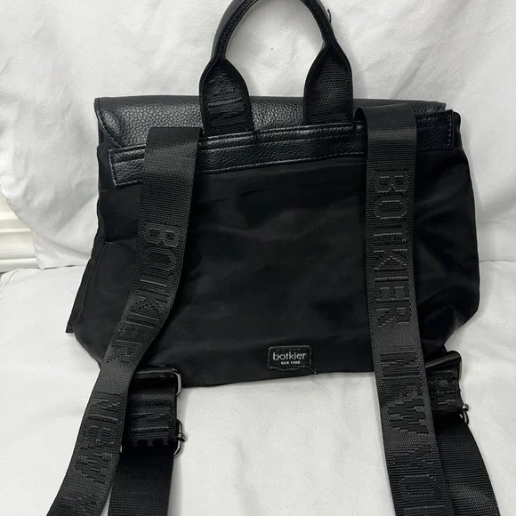 Botkier backpack -small - Picture 2 of 2